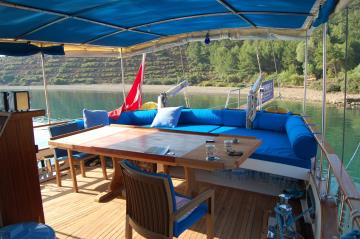 6 kabinli Bozburun mavi yolculuk teknesi Gulet Topkapı 3
