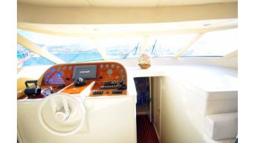 3 cabins Zeus motor yacht for rent in Bodrum