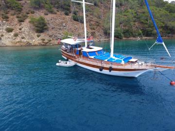 3 kabinli Fethiye mavi yolculuk teknesi Gulet Seda C