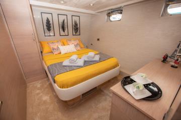 4 cabins Poseidon F motor yacht for rent in Gocek