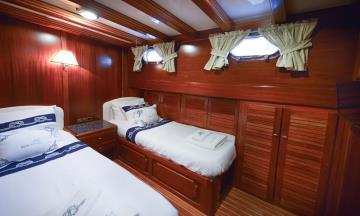 4 kabinli Bodrum mavi yolculuk teknesi Gulet Ros Mare