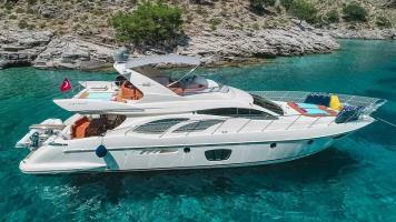 Efe 01 Azimut 62 Fly