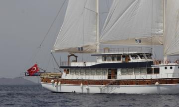 16 kabinli Bodrum mavi yolculuk teknesi Gulet B&B
