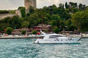 13 kişilik İstanbul Boğazı kiralık yat Hypnos teknesi