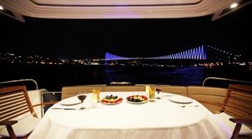 20 person Bosphorus cruise boat Kaderim 6