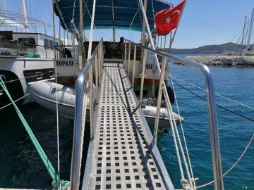 6 kabinli Bozburun mavi yolculuk teknesi Gulet Topkapı 3