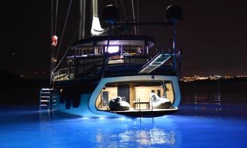 3 kabinli Bodrum mavi yolculuk teknesi Gulet Nostalgia