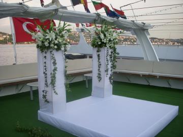 450 person Bosphorus cruise boat Prenses Melani